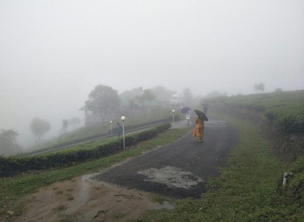 Orion County Hotel Vagamon Bagian luar foto